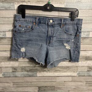 Gap Jean Medium wash￼ Shorts 3inch Inseam Size 28